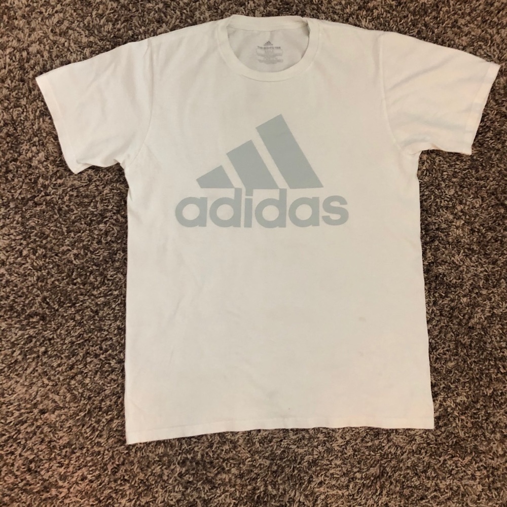 Adidas T-shirt